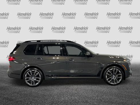 New 2027 BMW X7 xDrive40i w/ M Sport Package AWD/4WD image 9