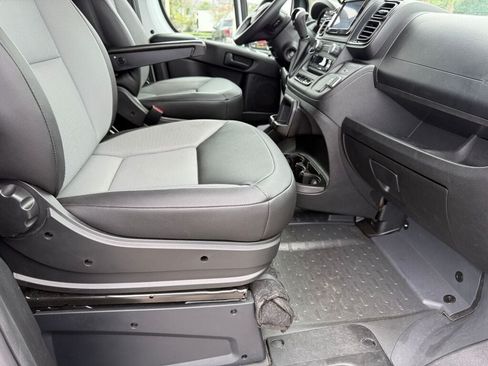 Used 2023 RAM ProMaster 2500 FWD image 10