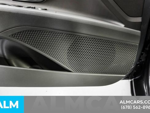 Used 2025 Hyundai Elantra SE image 49