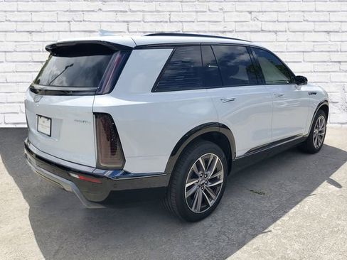 New 2026 Cadillac Vistiq Luxury AWD/4WD image 3