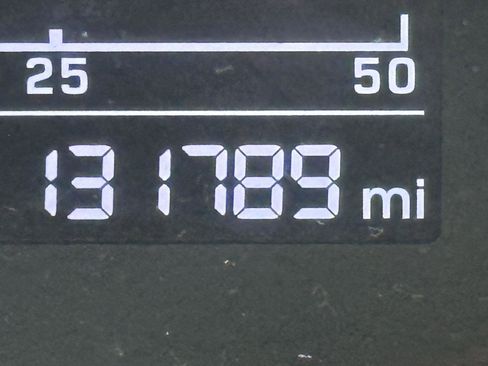 Used 2017 Hyundai Elantra SE image 13