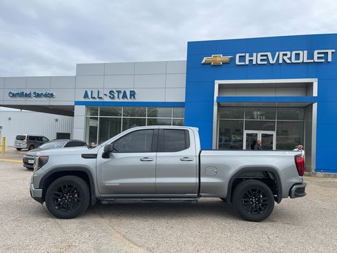 Used 2023 GMC Sierra 1500 Elevation image 2