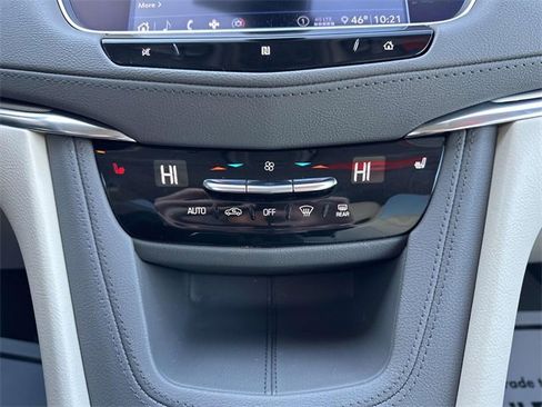 Used 2020 Cadillac XT5 Premium Luxury image 43