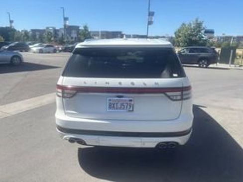 Used 2021 Lincoln Aviator Grand Touring w/ Equipment Group 302A AWD/4WD image 6