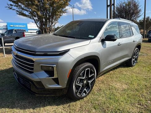 New 2026 Chevrolet Traverse High Country image 3