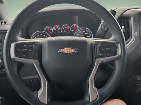 Used 2021 Chevrolet Silverado 2500 Custom w/ Custom Value Package AWD/4WD image 12