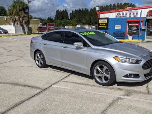Used 2013 Ford Fusion SE image 1