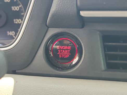 Used 2024 Honda Pilot EX-L image 30