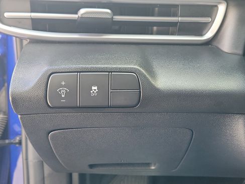 Used 2024 Hyundai Elantra SEL image 22