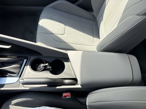 New 2026 Hyundai Elantra Sport FWD image 22
