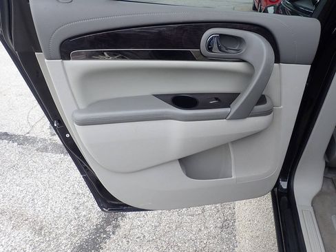 Used 2017 Buick Enclave Convenience FWD image 15