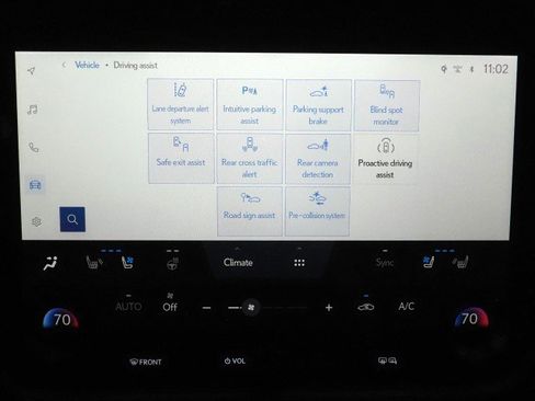 Used 2023 Lexus RZ 450e Luxury w/ Accessory Package (Z1) image 33