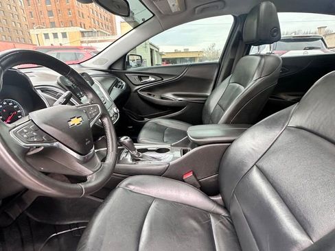 Used 2018 Chevrolet Malibu LT w/ Leather Package image 22