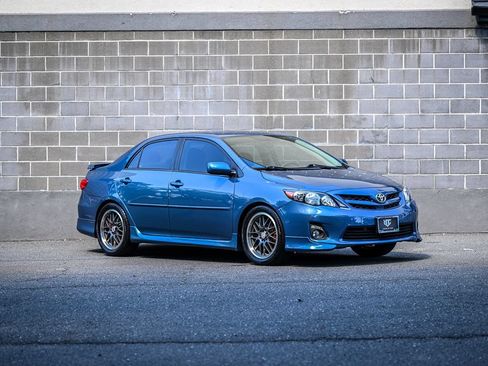Used 2013 Toyota Corolla S FWD image 2