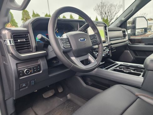 Used 2025 Ford F250 Lariat w/ Lariat Ultimate Package image 21