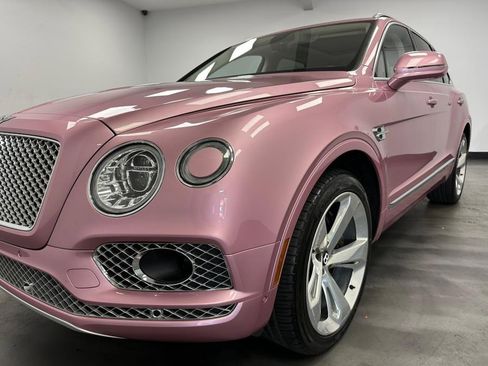 Used 2018 Bentley Bentayga image 17