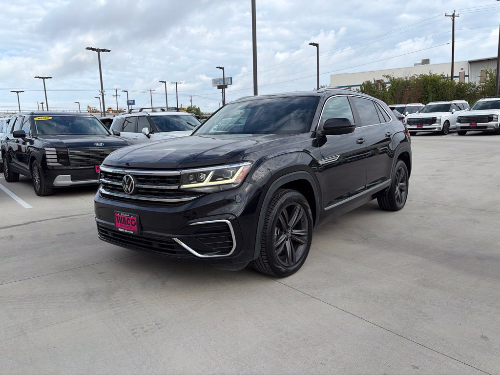 Used 2022 Volkswagen Atlas Cross Sport SEL R-Line w/ Cross Sport MDO Package AWD/4WD image 3