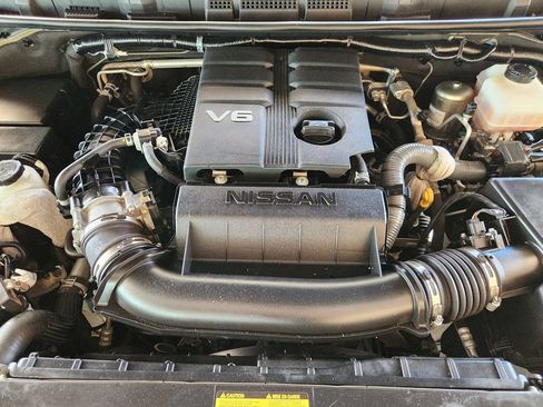 Used 2023 Nissan Frontier PRO-4X w/ Technology Package AWD/4WD image 33