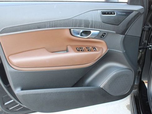 Used 2024 Volvo XC90 B6 Ultimate w/ Protection Package Premier image 23