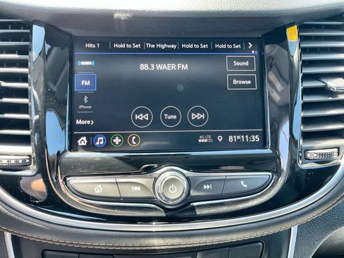 Used 2022 Chevrolet Trax LT w/ LT Convenience Package AWD/4WD image 13