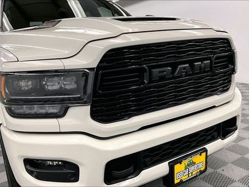 Used 2024 RAM 2500 Limited AWD/4WD image 34