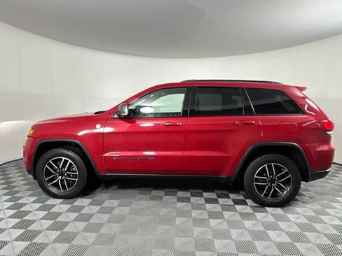Used 2021 Jeep Grand Cherokee Trailhawk w/ Trailhawk Luxury Group AWD/4WD image 9