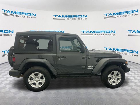 Used 2018 Jeep Wrangler Sport S image 6