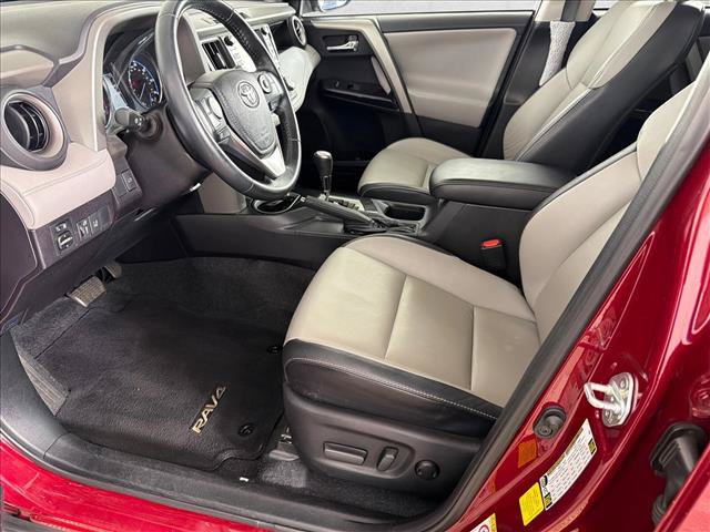 Used 2018 Toyota RAV4 Limited FWD image 10