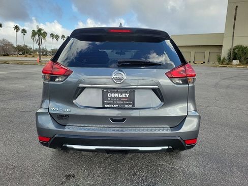 Used 2017 Nissan Rogue S image 13