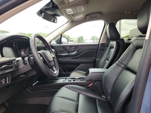 Certified 2023 Lincoln Corsair FWD w/ Rear Removable Package Tray image 18