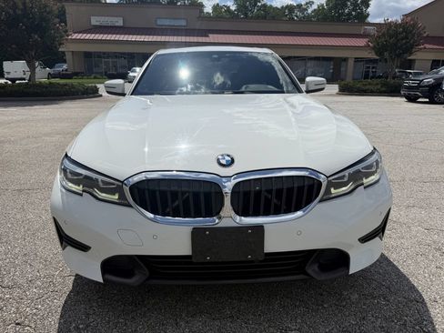 Used 2020 BMW 330i Sedan w/ Convenience Package RWD image 4