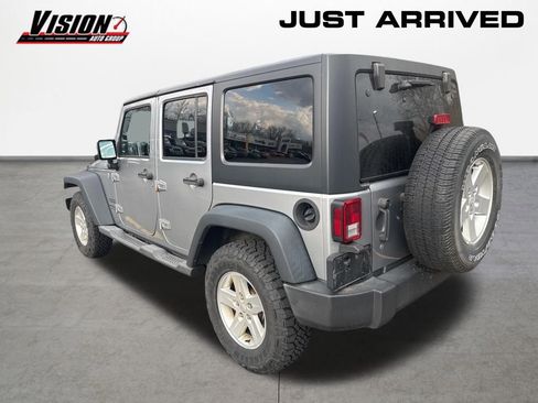 Used 2018 Jeep Wrangler Unlimited Sport S image 4