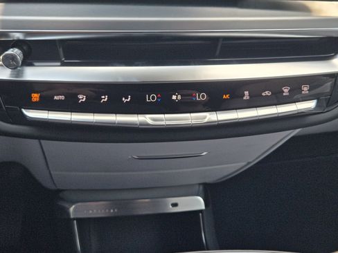 New 2025 Cadillac Lyriq Luxury image 14