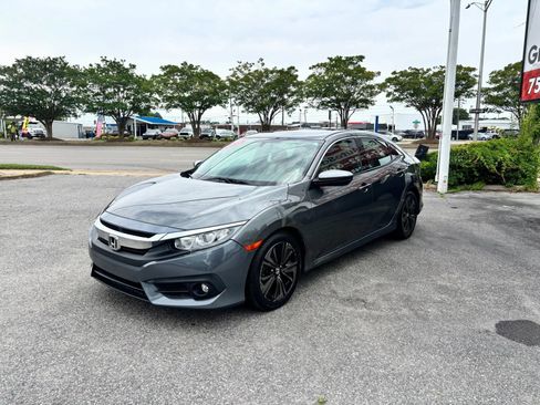 Used 2018 Honda Civic EX image 7
