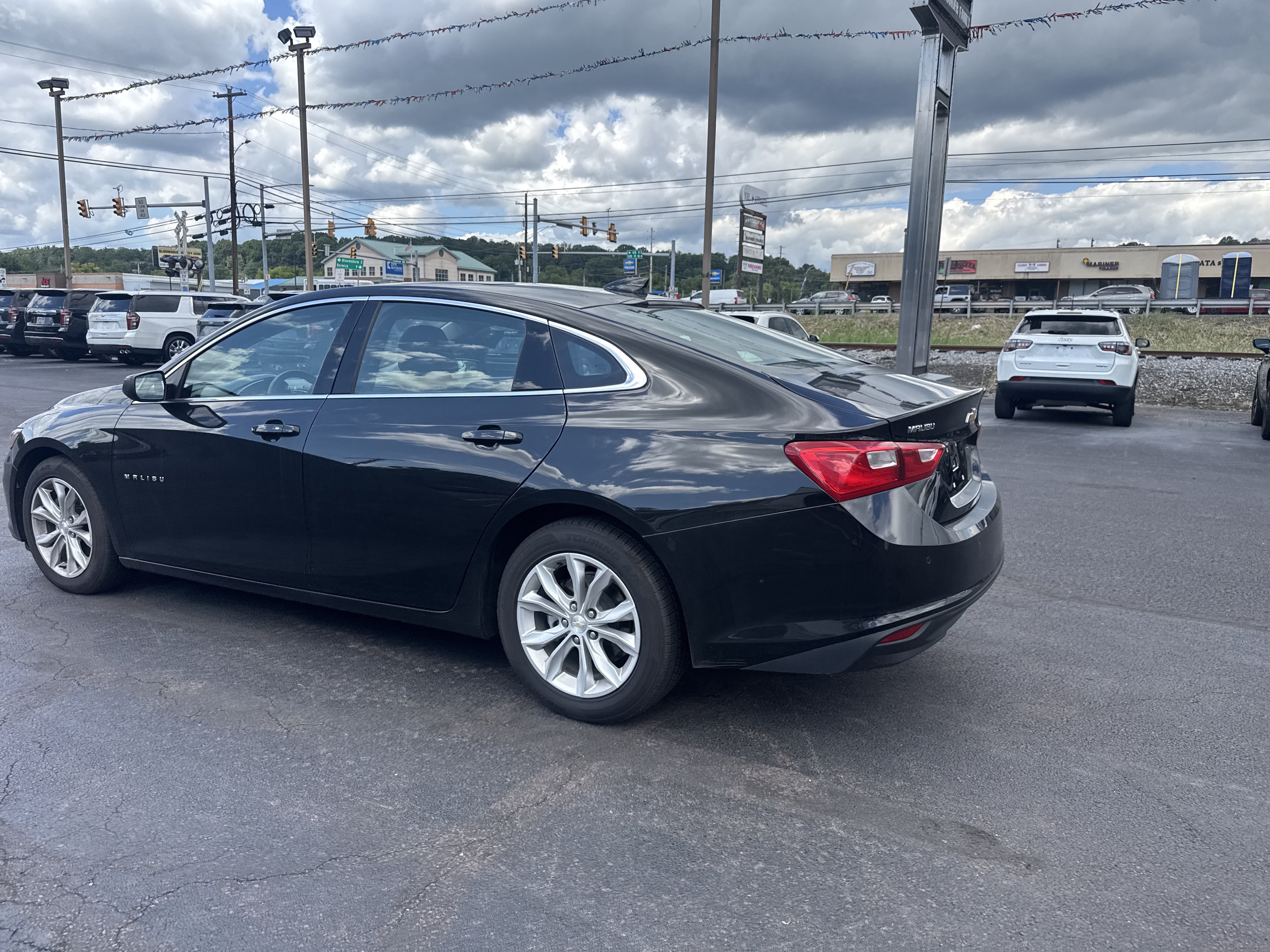 Used 2024 Chevrolet Malibu LT FWD image 6