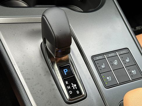 New 2026 Lexus UX 300h AWD image 15