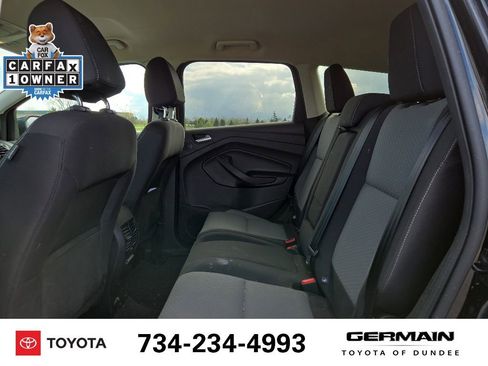 Used 2017 Ford Escape SE w/ Equipment Group 201A FWD image 18