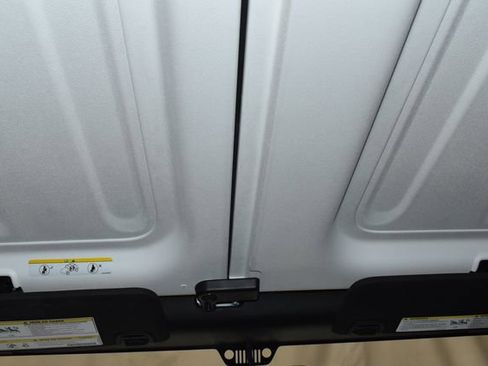 Used 2017 Jeep Wrangler Unlimited Sahara w/ Max Tow Package image 20