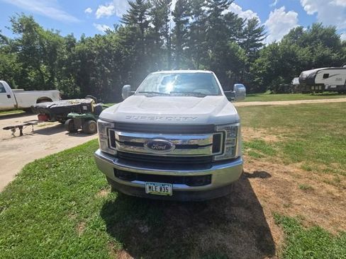 Used 2018 Ford F350 XLT AWD/4WD image 3