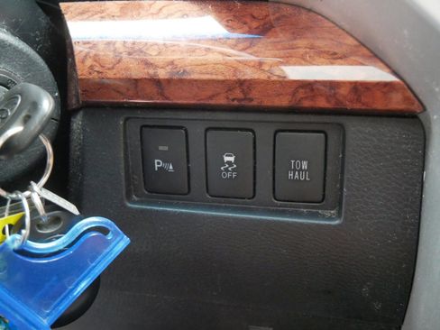 Used 2014 Toyota Tundra 1794 Edition image 23