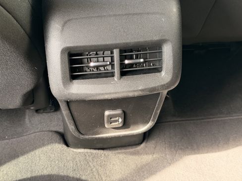 Used 2019 Chevrolet Equinox LT FWD image 31