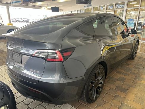 Used 2022 Tesla Model Y Performance AWD/4WD image 5