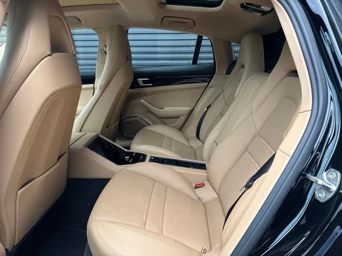 Certified 2021 Porsche Panamera RWD image 7