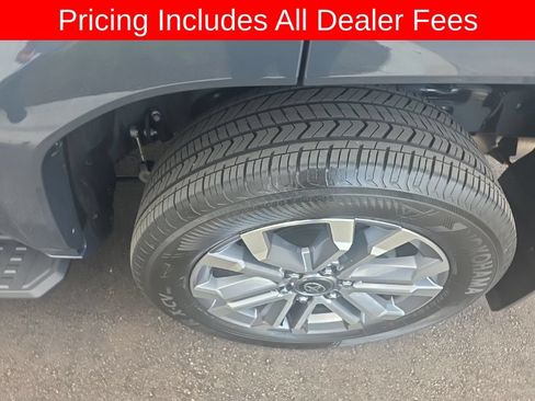 Used 2025 Toyota 4Runner Limited AWD/4WD image 6