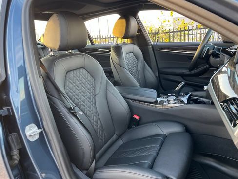 Used 2023 BMW 530e xDrive w/ Premium Package AWD/4WD image 28