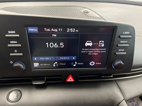 Used 2025 Hyundai Elantra Sport FWD image 26