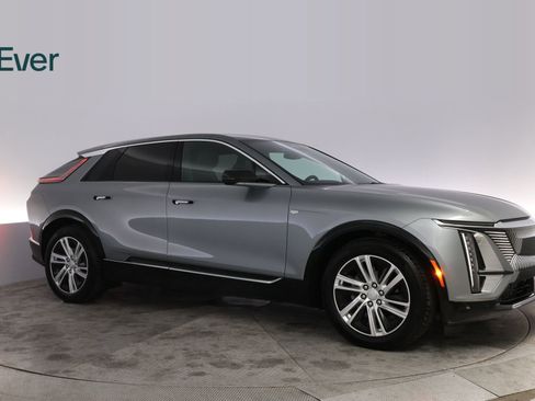 Used 2024 Cadillac Lyriq Tech AWD/4WD image 14