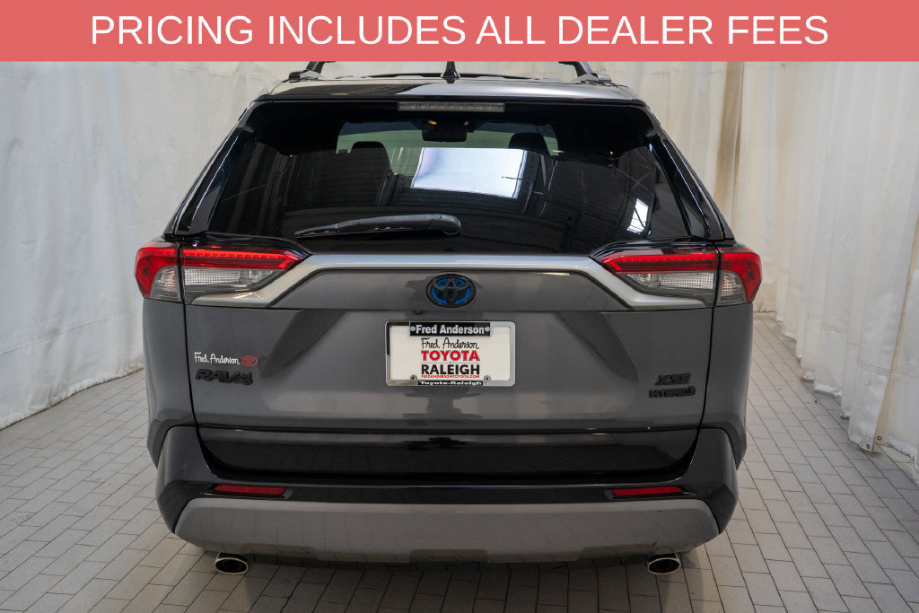 Used 2020 Toyota RAV4 XSE AWD/4WD image 4