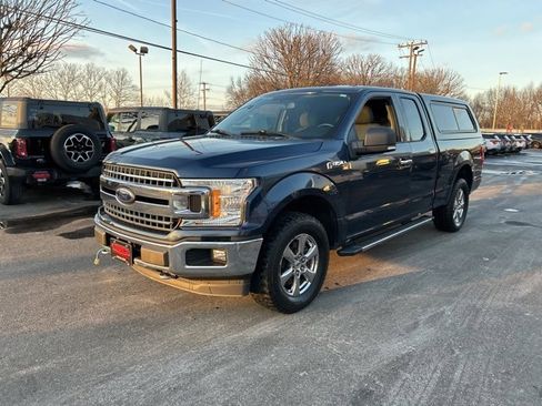 Used 2018 Ford F150 XLT w/ Equipment Group 302A Luxury image 3