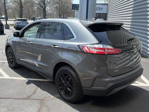 Certified 2024 Ford Edge SEL w/ Convenience Package AWD/4WD image 3